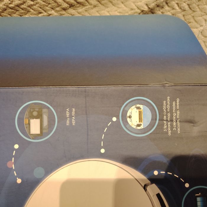 Aspirator robot cu aplicatie telefon.4 ani garantie