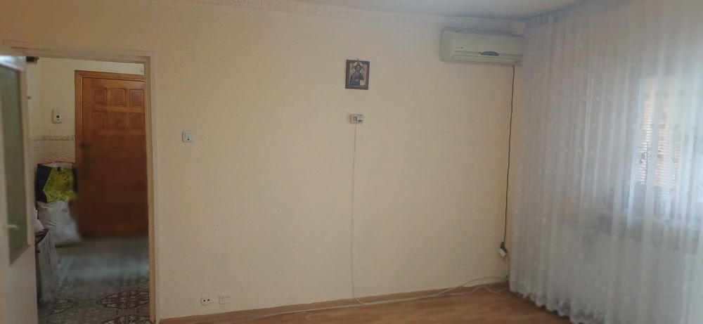 Vând apartament 2 camere Mizil