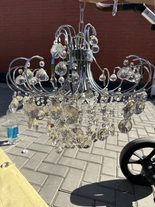 Хрустальная люстра