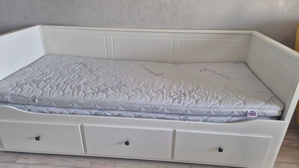 Кушетка Hemnes IKEA-спалня