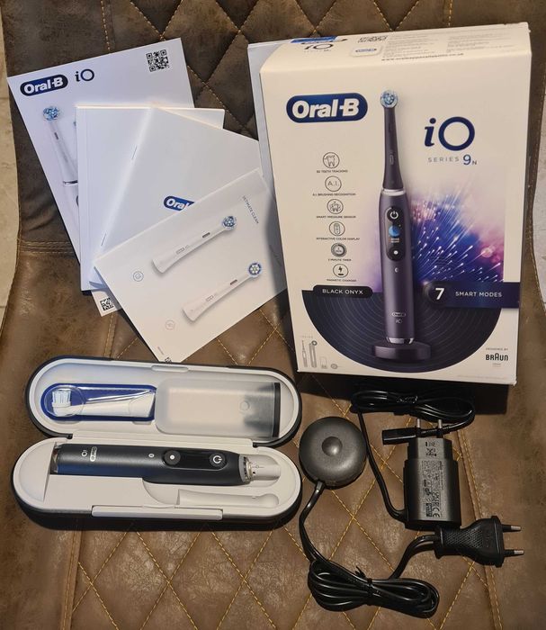 Periuta de dinti ORAL-B iO 9, Bluetooth, Curatare 3D cu 7 programe
