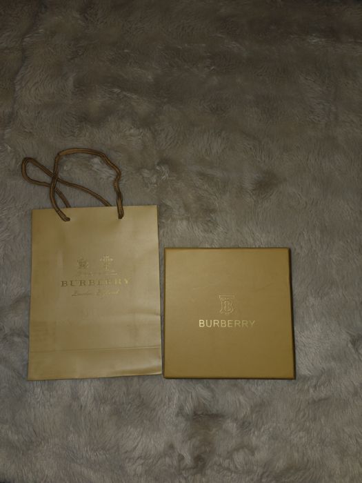 Burberry колан черен