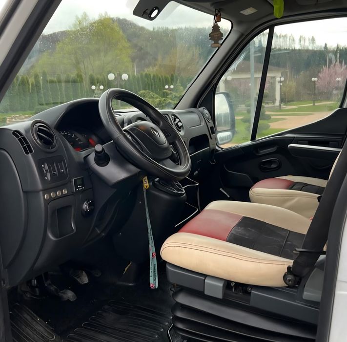 Renault Master VIP – 9 locuri – 2019 – FULL CONFORT