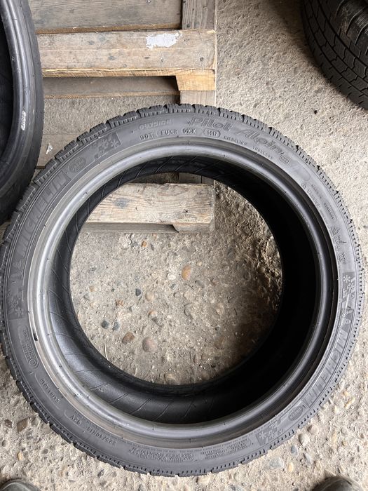 4 anvelope iarna 225/40/18 , michelin!