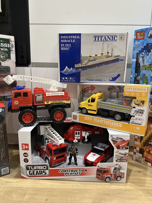 Играчки за момче