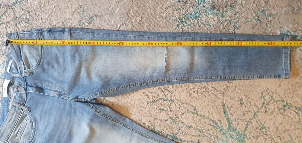 Blugi RESERVED - skinny - mărime 31 (produs NOU, fără etichetă)