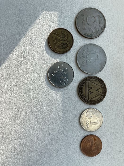 Монеты разные колекционные