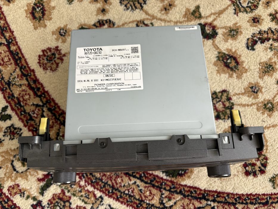 Автомагнитола.