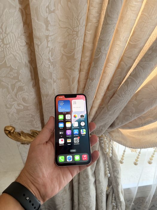 iPhone 13/256Gb - В хорошем состоянии