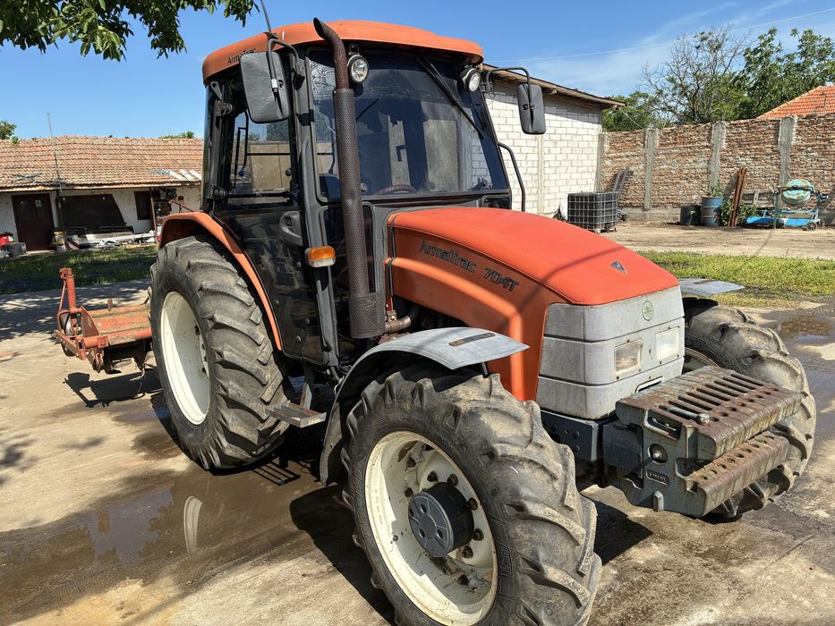 Tractor Armatrac 704t