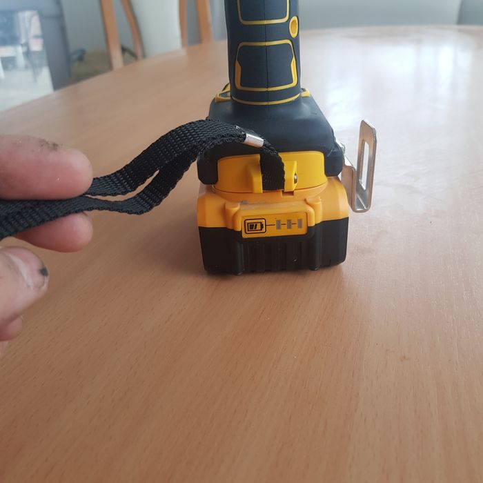 Vand  autofiletanta Dewalt dcd805