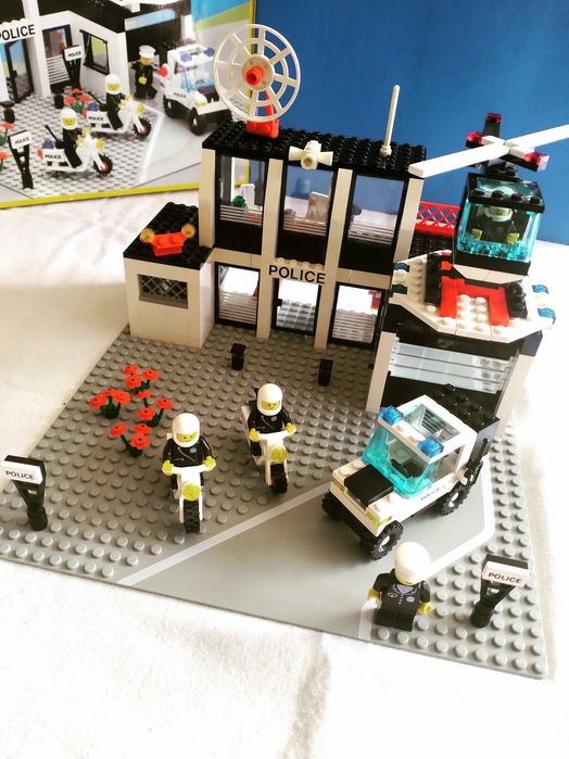 Lego 6386 Police Command Base