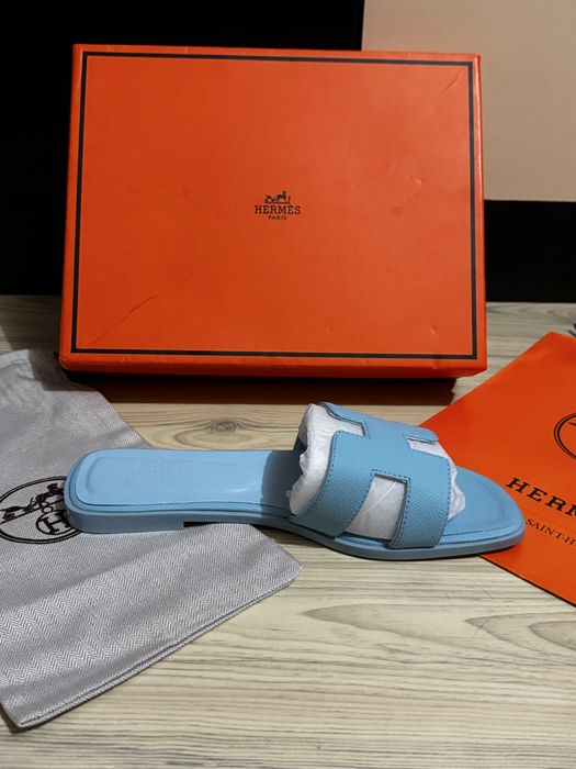 ЧИСТО НОВИ! Дамски сандали Hermes Chypre