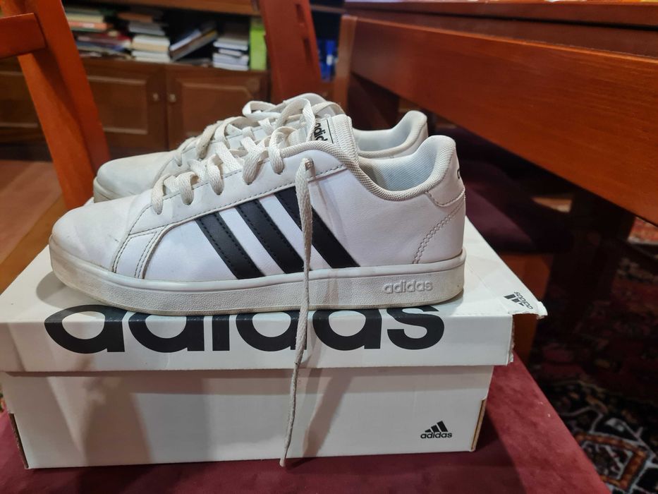 Маратонки адидас класически 36 номер