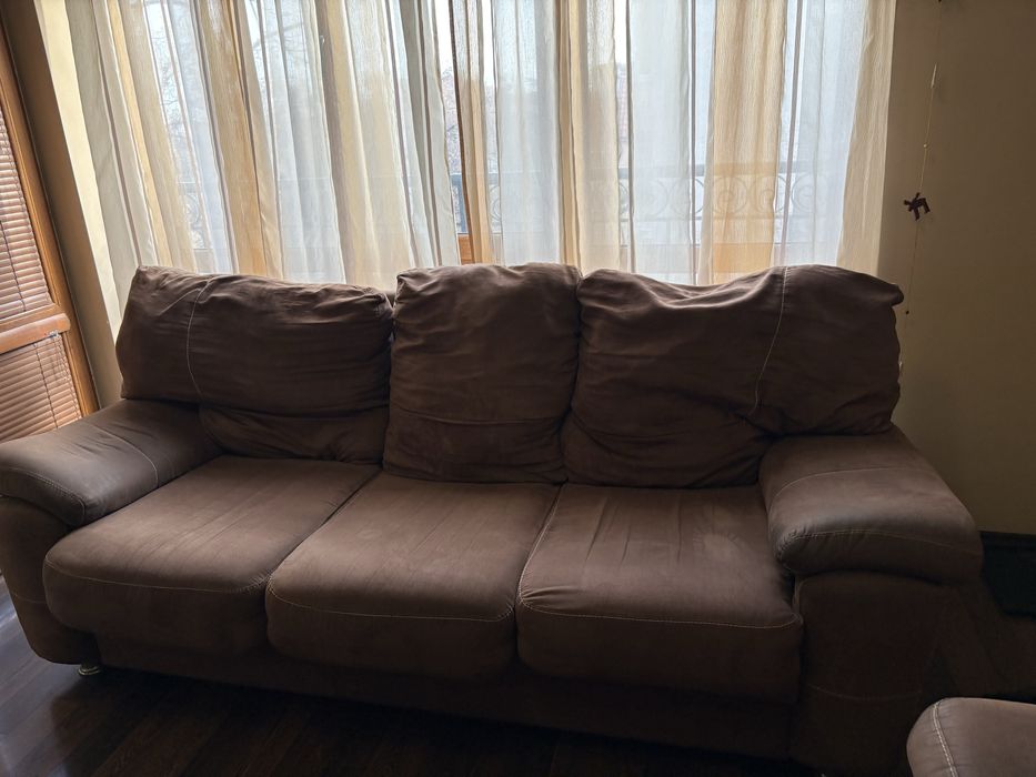 Диван ,тройка двойка и фотьойл