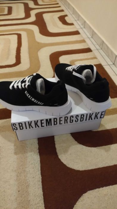 Нови обувки Bikkembergs