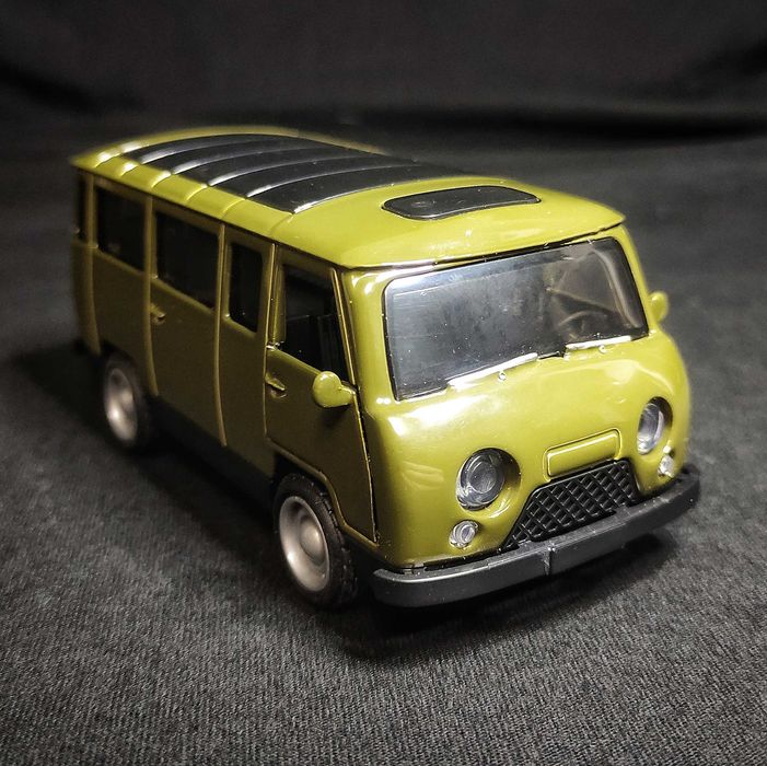Автомодель УАЗ-452 «Буханка»