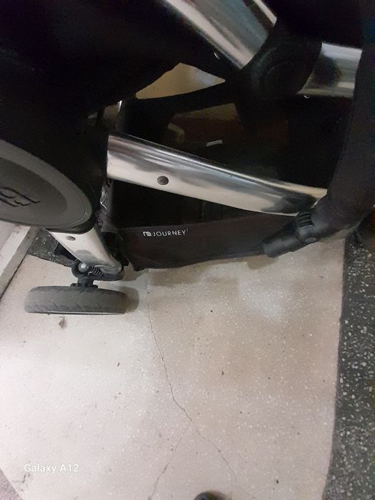 Cărucior copii plus scoica  marca Journey