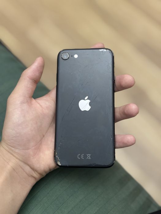 iphone se 2020 в идеальном состояний