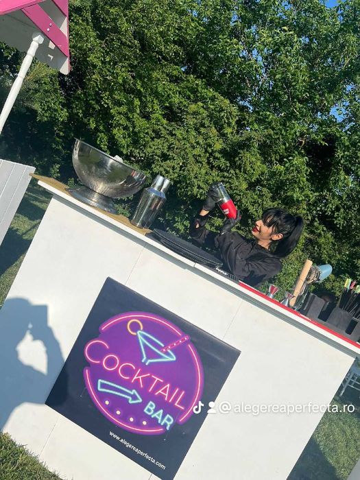 Cocktail bar și tort de shot