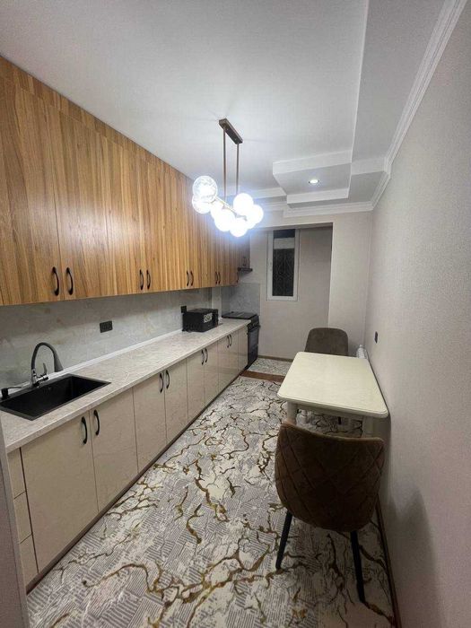 Аренда кв ЦУМ В центре города 3-комнатная рядом метро Айбек