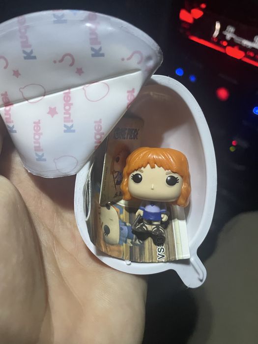 Nami kinder egg figurina