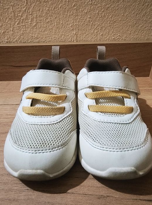 Продам детские кроссовки dr kong