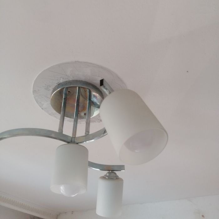 Полюлей с четири лампи