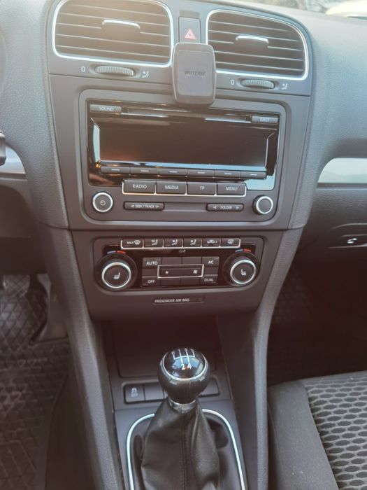 Vând Golf 6 recent adus