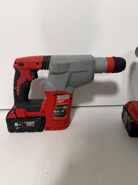 Pachet Milwaukee M18 BLHX + M18 BLPDRC + 2 acumulatori 5Ah + incarcator
