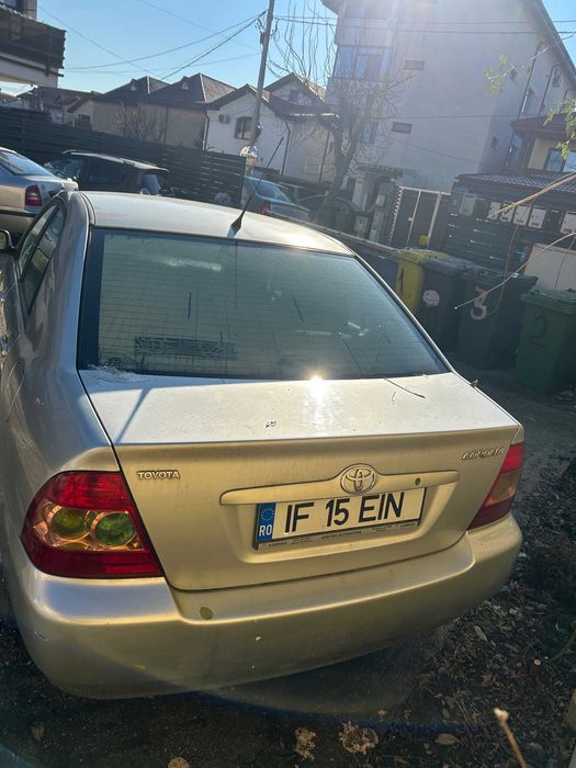 Toyota Corolla  1.6 Benzina  16 valve VVT-i an 2005