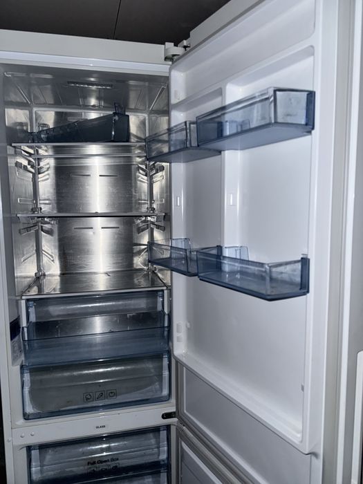 Холодильник SAMSUNG