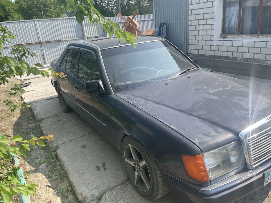 Продам мерседес е260