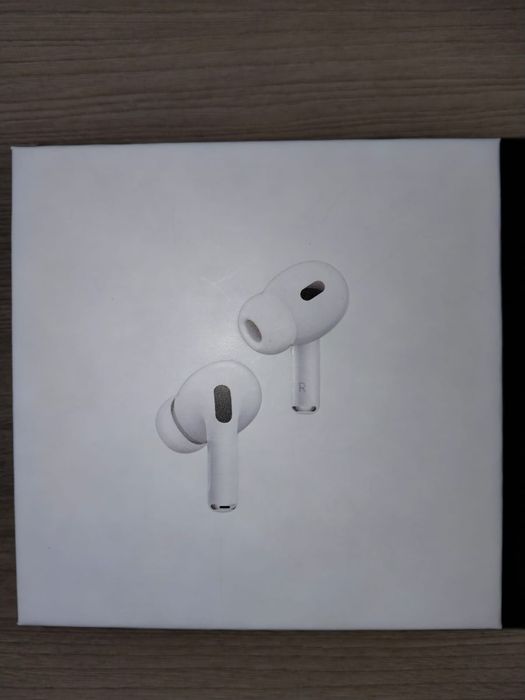 Наушники Apple AirPods