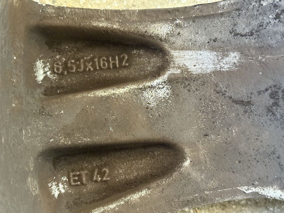 Джанти от Ауди А3 - 16 5х100