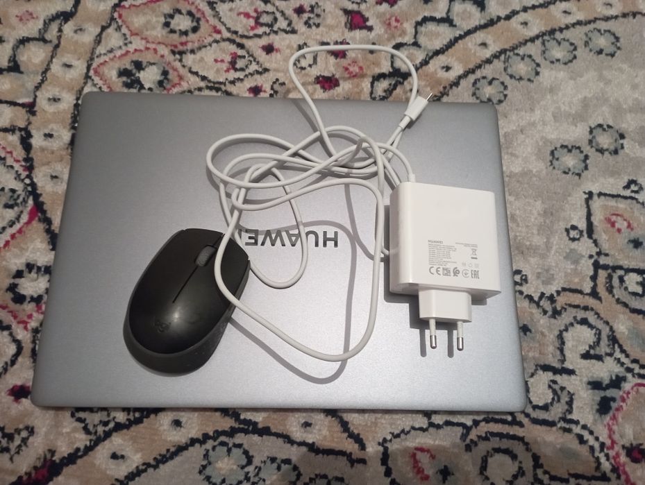 HUAWEI ноутбук сатылады