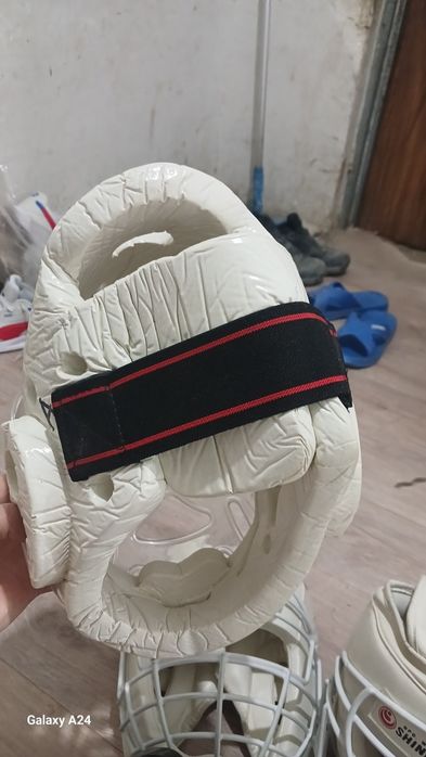 Шлем для карате и таеквандо