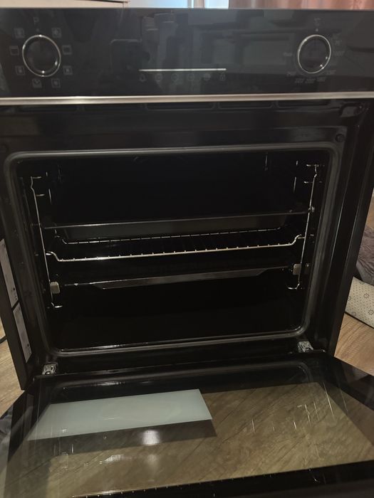 Фурна за вграждане Beko 72L – като нова, ползвана броени пъти
