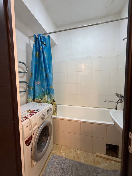 Сергели 5А.3 хона 1 этаж срочно сотилади