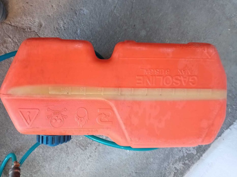 Резервоар за лодка