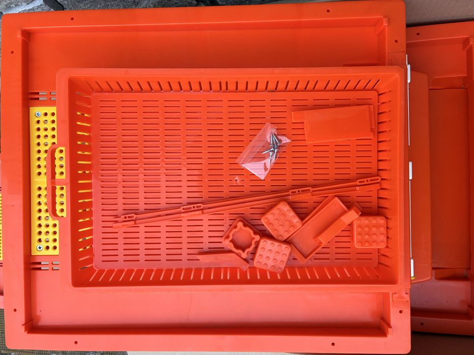 Пластмасово противоакарно дъно за 10 рамки