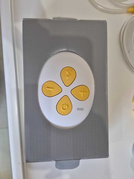 Единична двуфазна електрическа помпа за кърма с шише и фуния Medela Solo