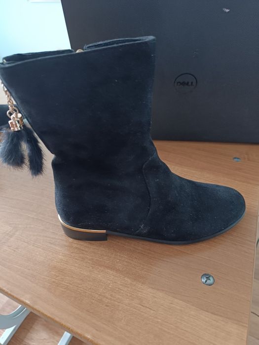 Продаю ботинки демисезонные