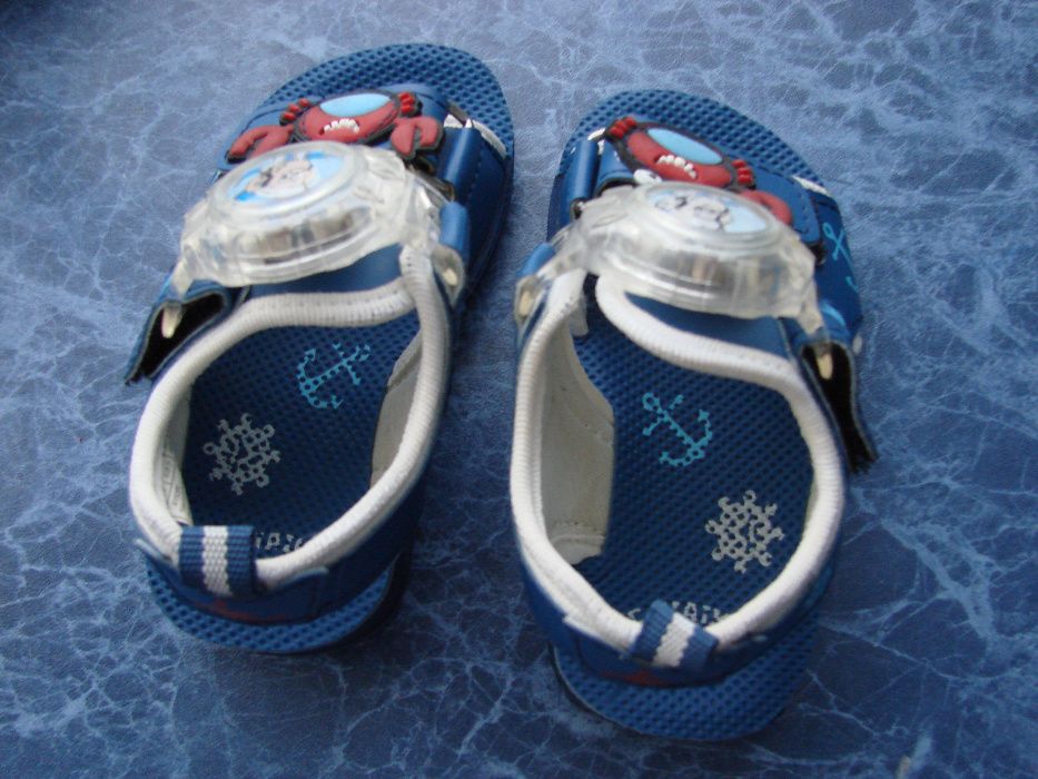 Сандали на мальчика