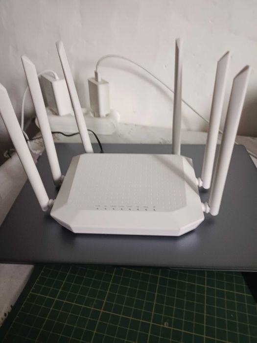 Срочно продам wifi роутер!