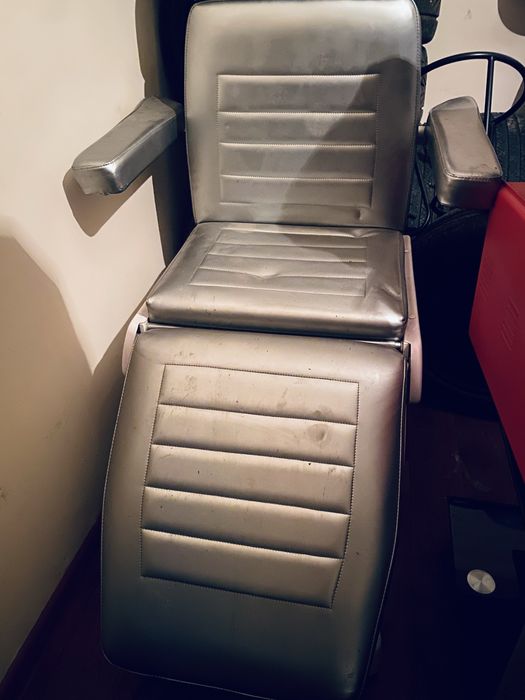 Косметологическое кресло б/у