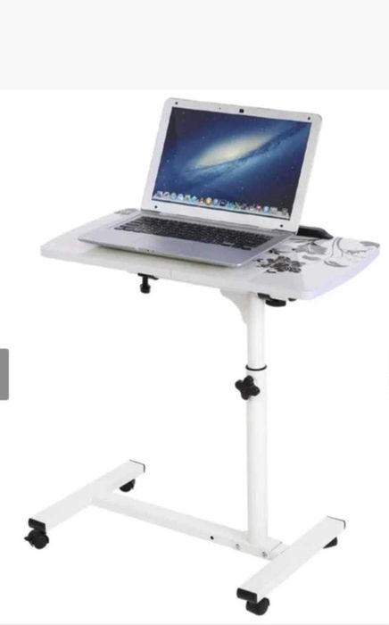 Регулируема детска помощна масичка на колелца