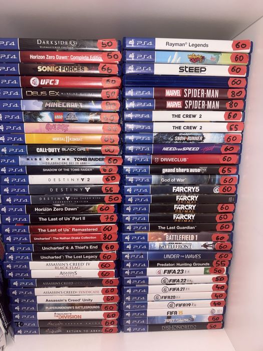 Vand jocuri pentru PlayStation 5 si PlayStation 4