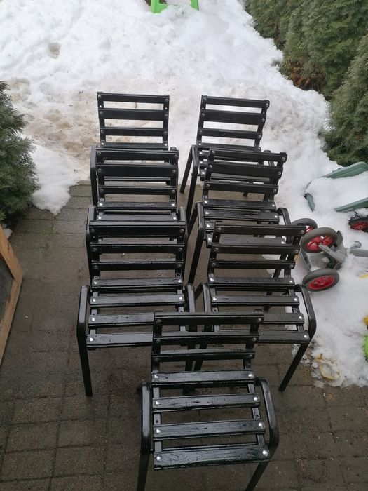 Vând scaune în stare excelentă