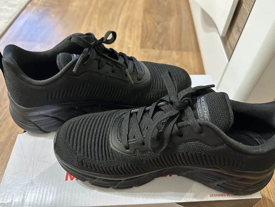 Adidasi Skechers marimea 36, purtati o singura data